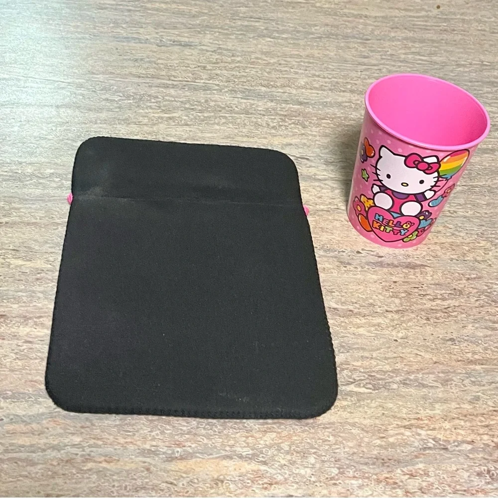 Hello Kitty tablet sleeve with Hello Kitty cup